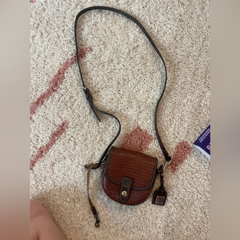 Small Dooney & Bourke Brown Crossbody